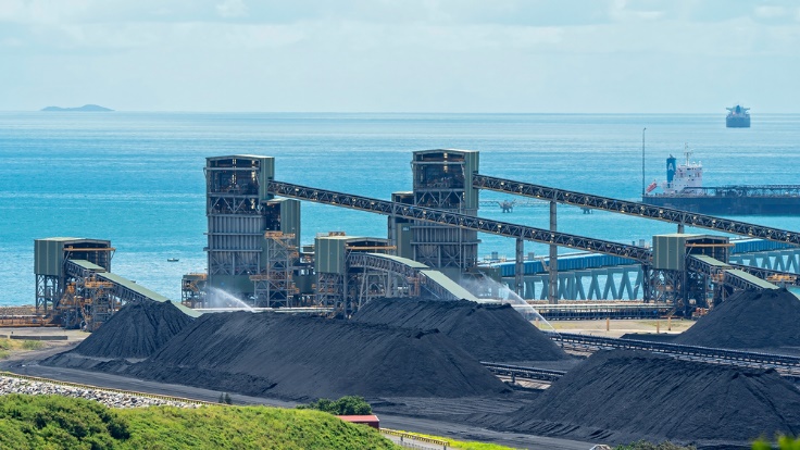 Hay Point 码头港口，昆士兰中部的Bowen Basin矿山的动力煤和冶金煤通过这里向世界各地的港口出口
