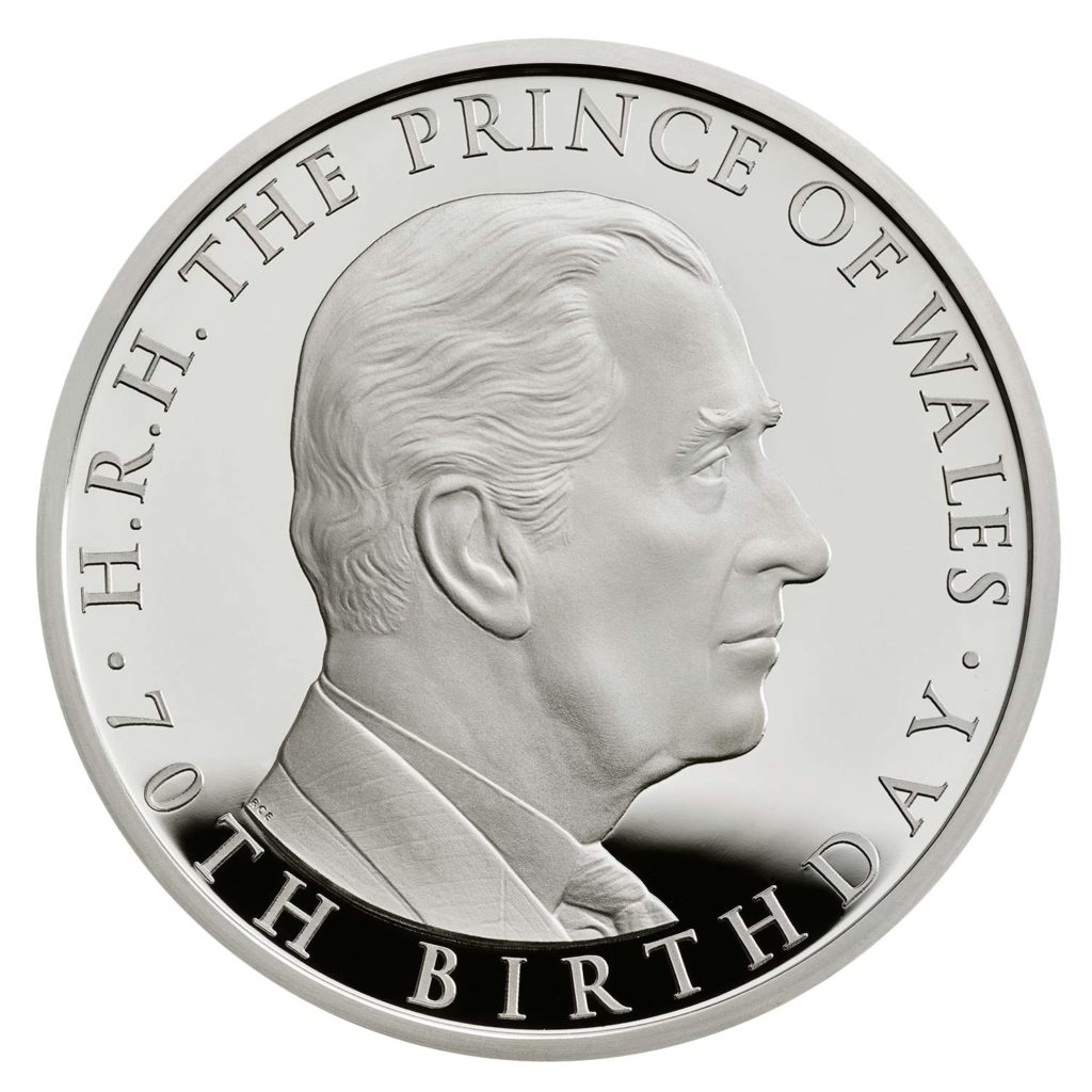 英国曾在查尔斯70岁生日时发行过一枚特殊硬币，图/皇家铸币厂